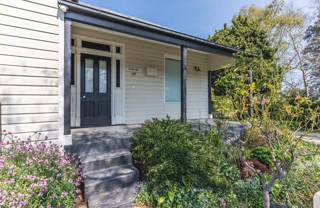 24 Groom Street, TAS 7215