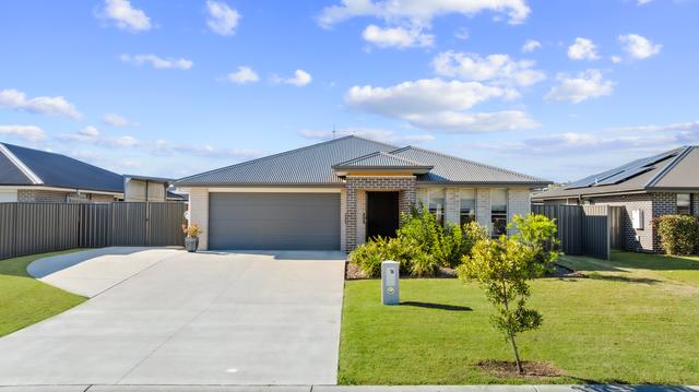 16 Oak Avenue, NSW 2460