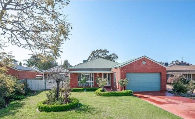12 Menzies Crescent, VIC 3630