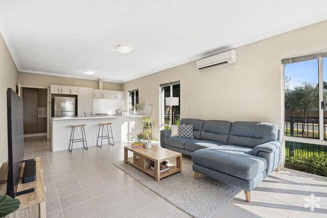 2/3 Firbank Road, WA 6164
