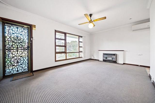 8 Somers Street, WA 6104