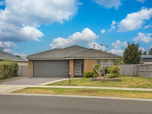 6 Whipbird Street, VIC 3875