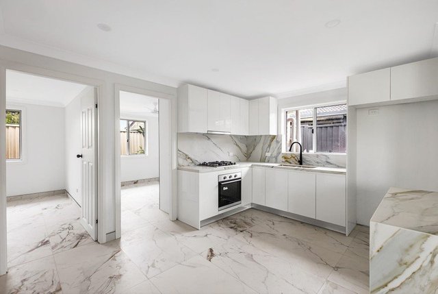 6a Albatross Avenue, NSW 2168