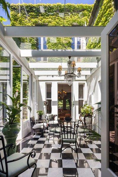 84 Toorak Road West, VIC 3141