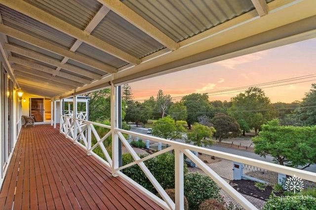 6 Headingly Road, WA 6076