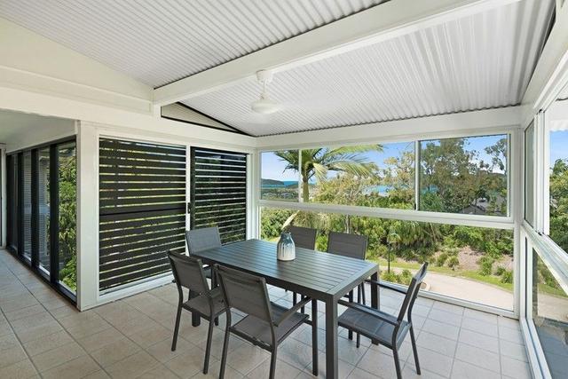 Oasis 11/2 Flametree Grove, QLD 4803