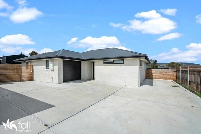 2/28 Villenevue Street, TAS 7026