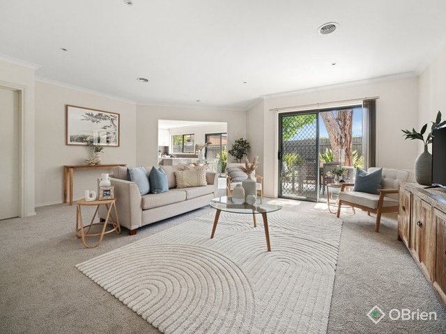 2/16 Chicquita Avenue, VIC 3198