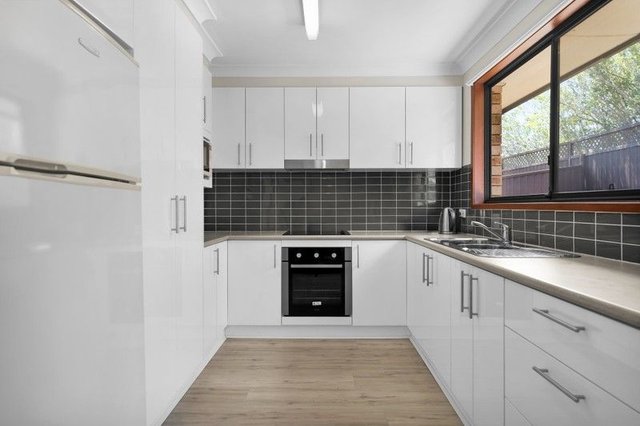 4/25 Traminer Place, NSW 2558