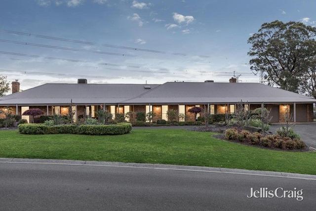 2 Arnold Drive, VIC 3111