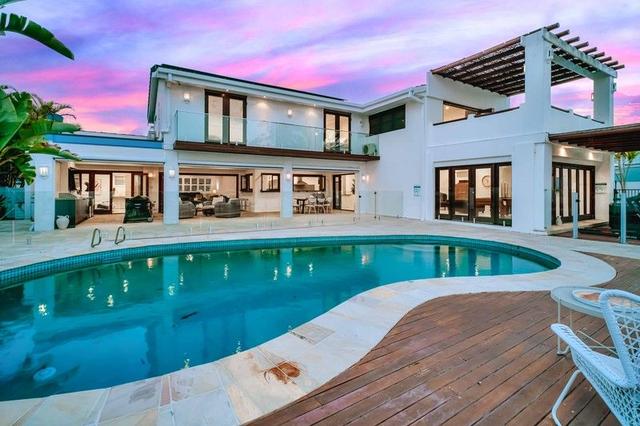 8 River Crescent, QLD 4218