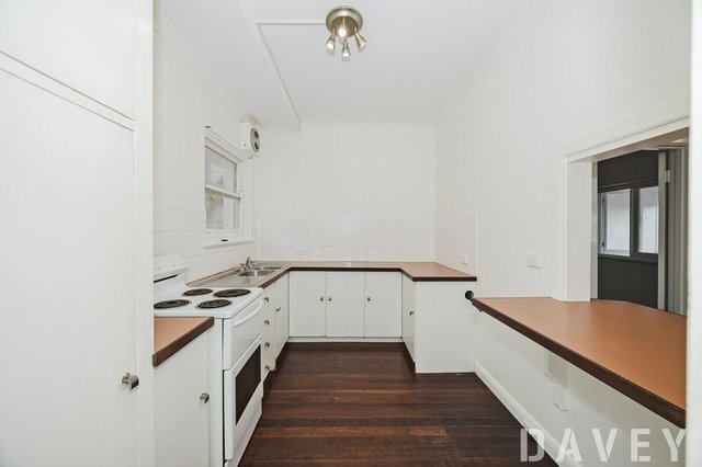 2/204 West Coast Highway, WA 6019