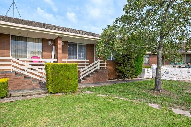 2/8 Aquila Court, VIC 3350