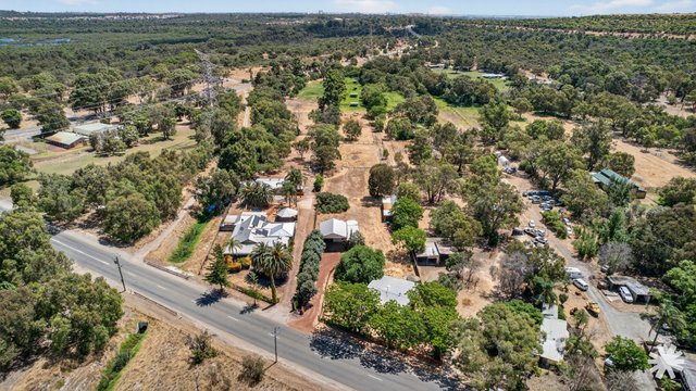 27 Mandogalup Road, WA 6167