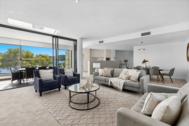 97/13 Eastlake Parade, ACT 2604
