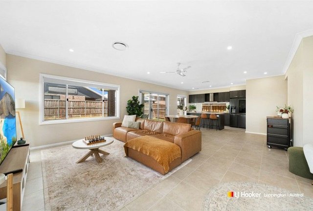 30 Eurythmic Street, NSW 2563