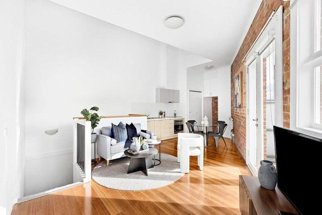 13/2 Pottery Court, VIC 3056