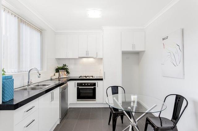 1/11 Rosstown Road, VIC 3163