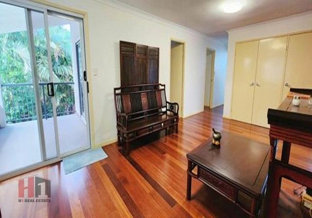 Room 1/89 Dixon Street, QLD 4109