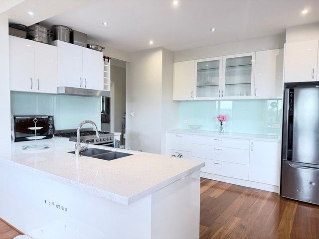 28 Apex Crescent, VIC 3105