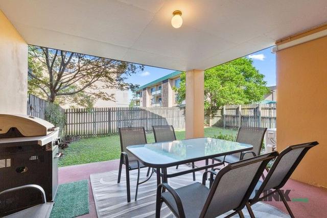 2/155 Flower Street, QLD 4013