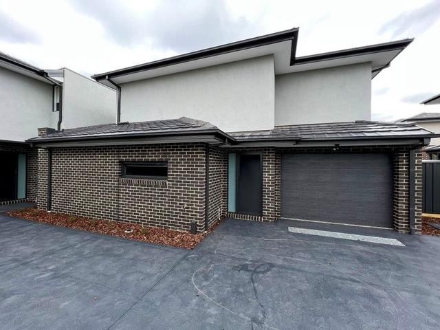2/17 Bevan Avenue, VIC 3169