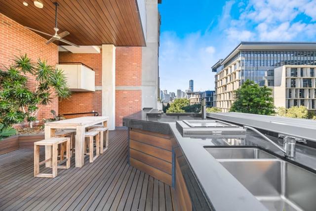 u9/125 Melbourne Street, QLD 4101