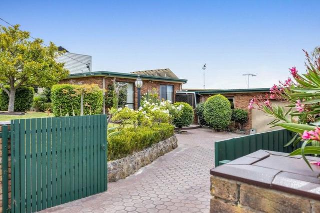 24 Burns Close, VIC 3936