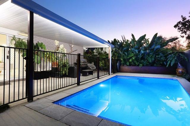 1 Werner Place, QLD 4211