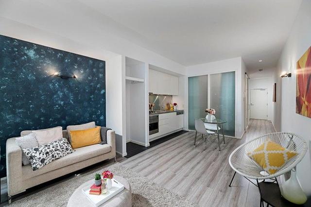 P06K/211 Powlett Street, VIC 3002