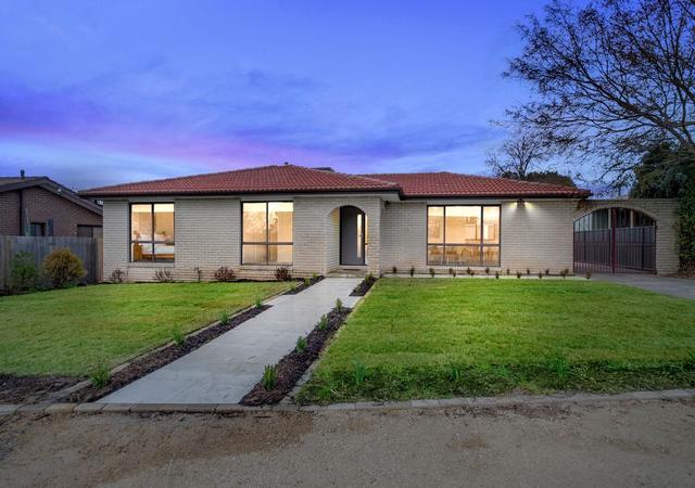 7 Dalton Place, ACT 2615