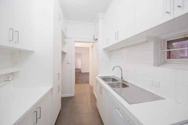 3/23 Albert Street, VIC 3002