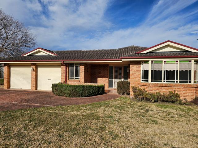 2 Crabapple Close, NSW 2576