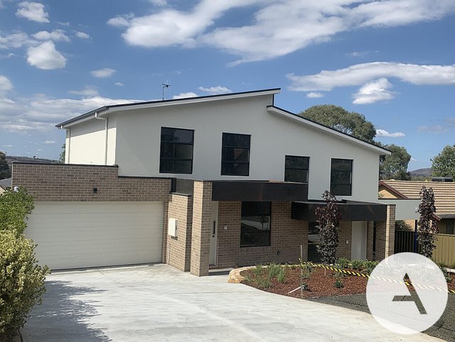 2/14 Eleanora St, ACT 2611