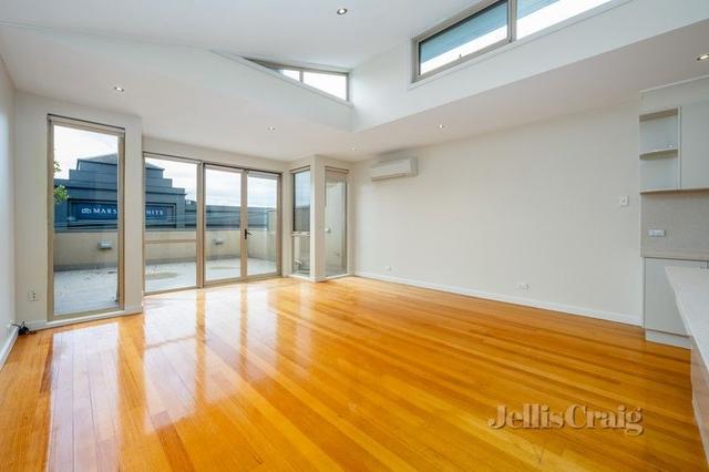 2/1110 High Street, VIC 3143