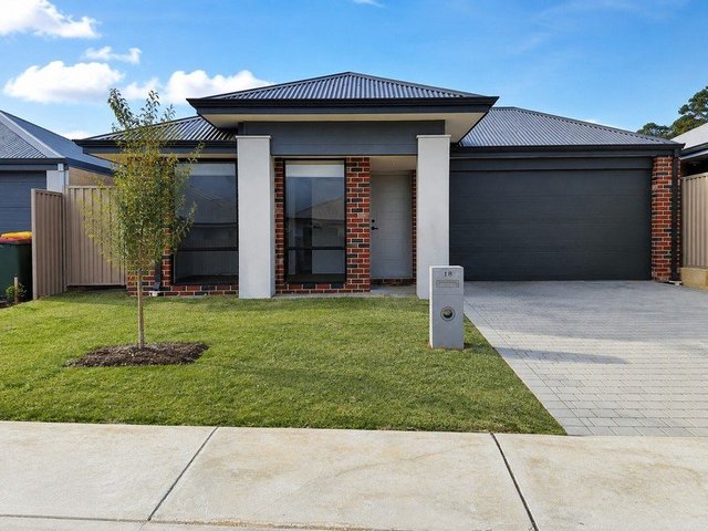 18 Freestall Loop, WA 6122