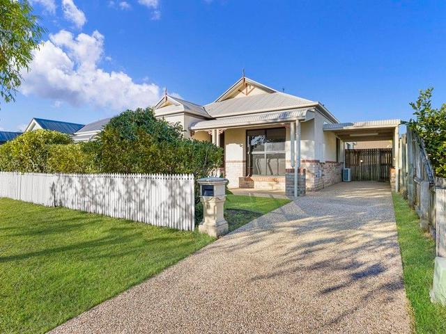 11 Moreton Street, QLD 4556
