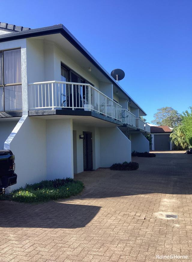 2/208 Cypress Street, QLD 4655