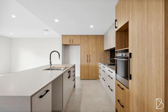14 Carl Street, NSW 2620