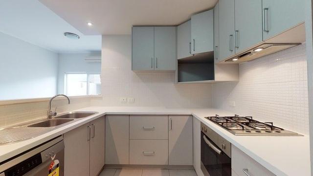 3 Orenco Bend, WA 6030