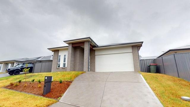 51 Grand Parade, NSW 2320