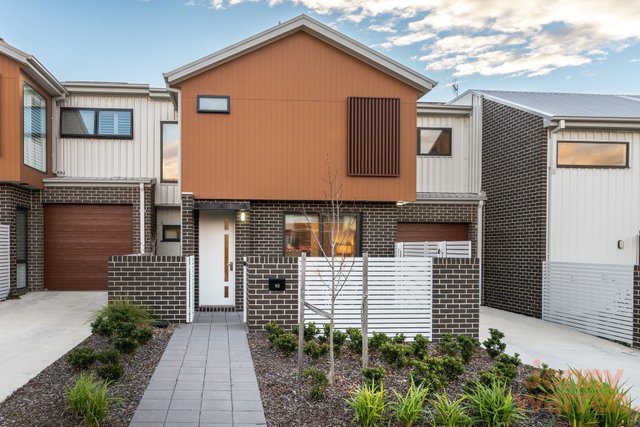 10 Joan Tully Court, ACT 2615
