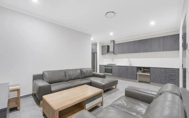 39B Pearson Crescent, NSW 2567