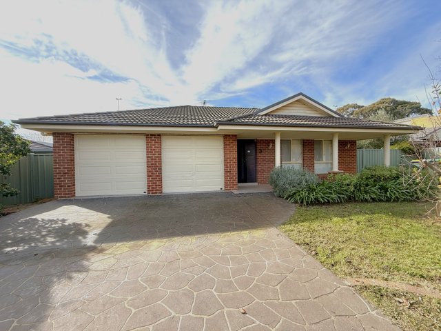 3 Mayoh Place, NSW 2594