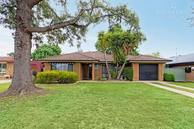 19 Eldershaw Drive, NSW 2651