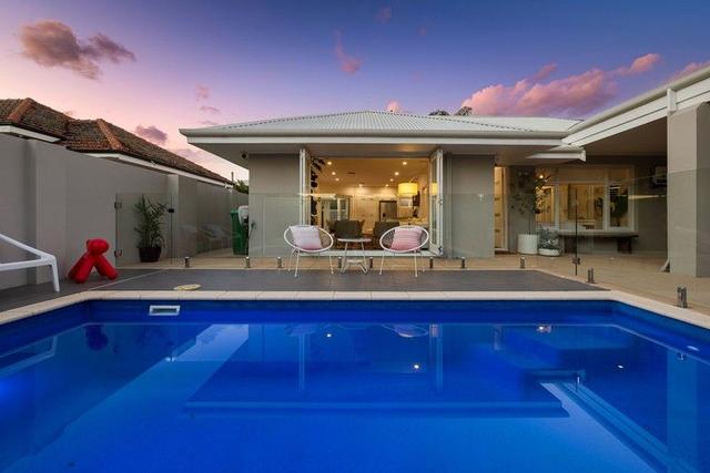 76A Reynolds Road, WA 6153