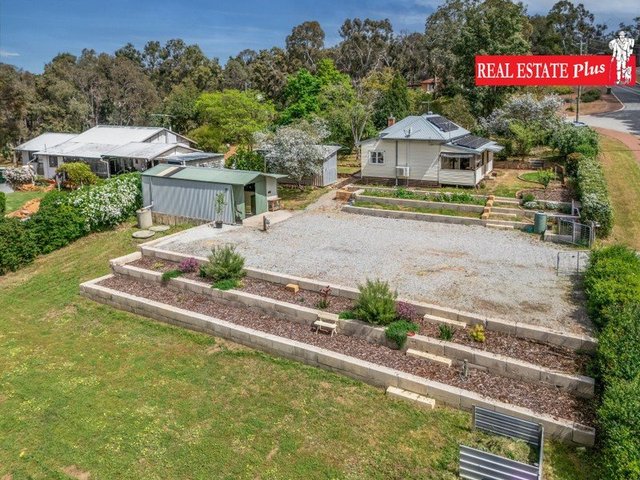 11 Wade Street, WA 6558