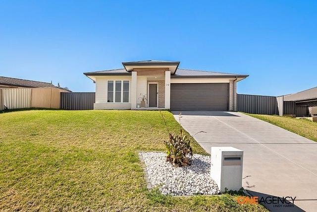 19 Burbank Cres, NSW 2330