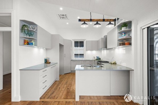 9 Hardgrave Road, QLD 4101