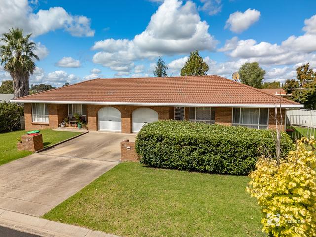 7 Evangelene Crescent, NSW 2350